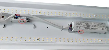 4ft LED Wraparound Shop Light Wattage Switchable (30w, 35w, 40w) 3CCT Switchable (3500K, 4000K, 5000K)