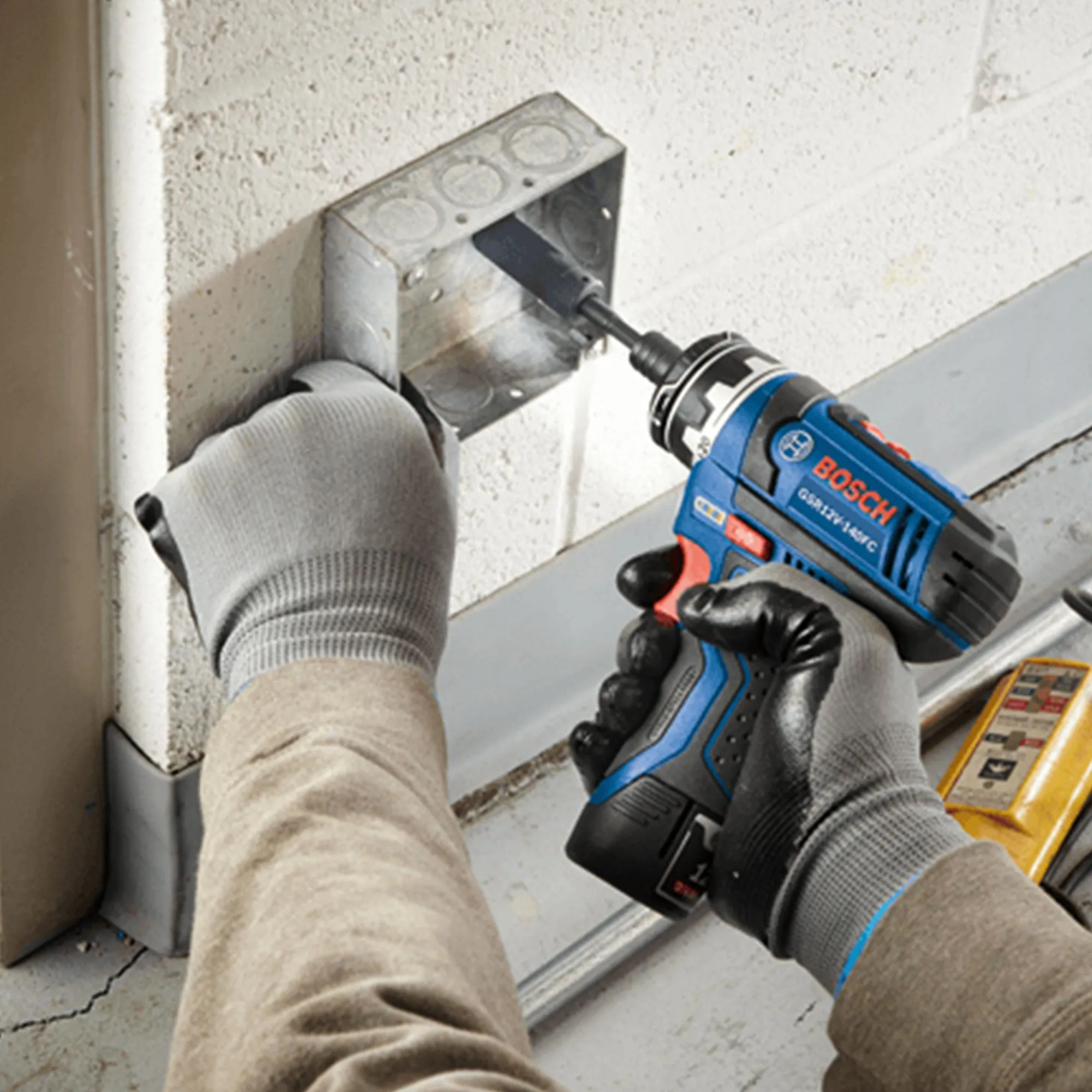 Bosch 5-In-1 Drill/Driver with Flexiclick System and 12 Volt 2.0 Ah Batteries