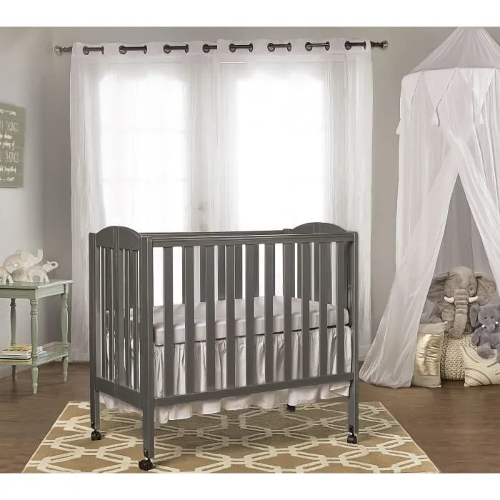 Dream On Me (Curved) 3 in 1 Folding Portable Crib   Free 3" Mattress