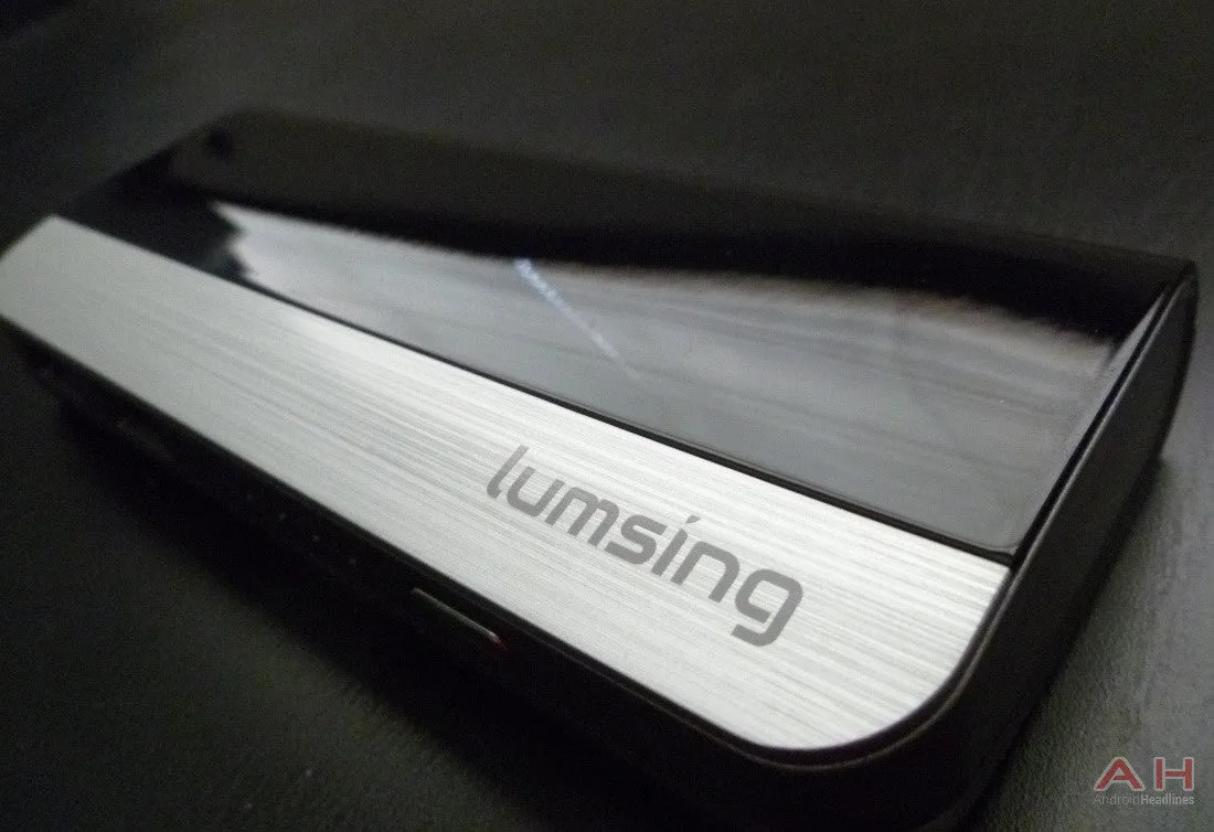 Lumsing - Lum-008-01 10,400 mAh Power Bank